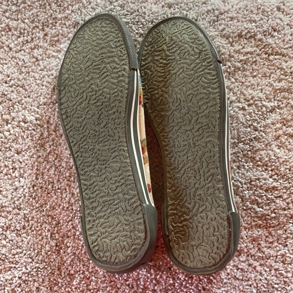 Nomad floral print canvas flats. - Picture 3 of 6